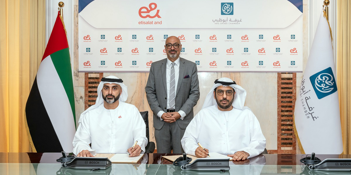 Abu Dhabi Chamber and e& UAE Forge Partnership to Empower SME Growth