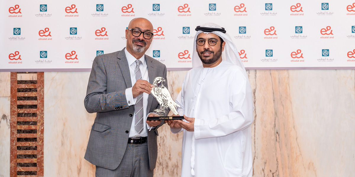 Abu Dhabi Chamber and e& UAE Forge Partnership to Empower SME Growth